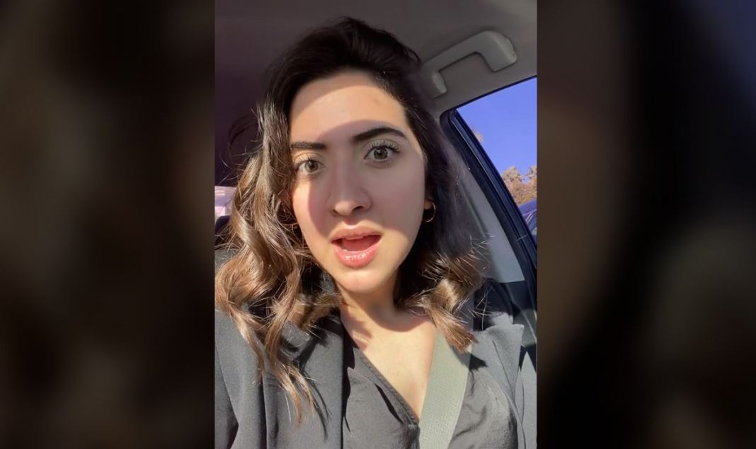 Joven imita 9 acentos del idioma español