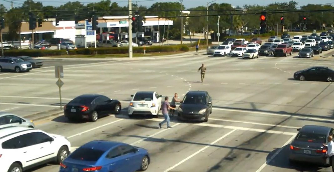 Policía de Boynton Beach reunirá héroes que salvaron vida de mujer