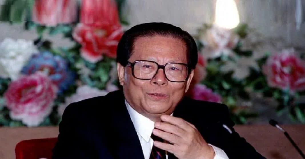 Jiang Zemin, bajo su mandato China floreció económicamente, pero reprimió al pueblo.