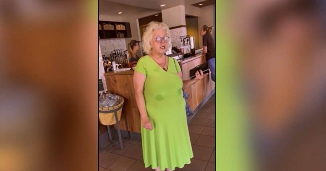 Pareja gay recibe ofensas de una mujer en Miami