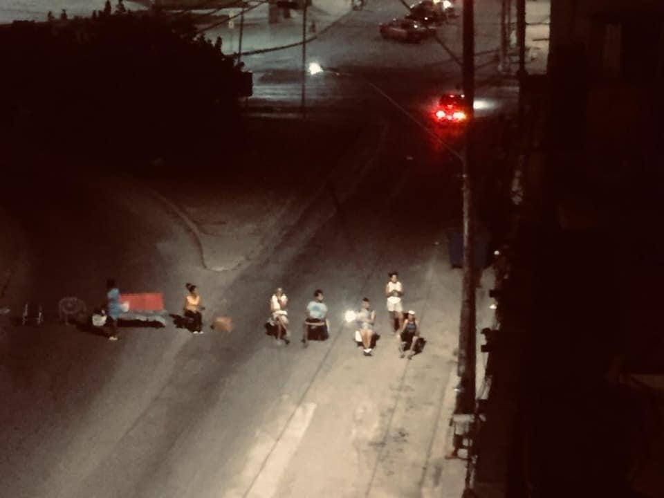 Apagón en Centro Habana provoca protesta de ciudadanos
