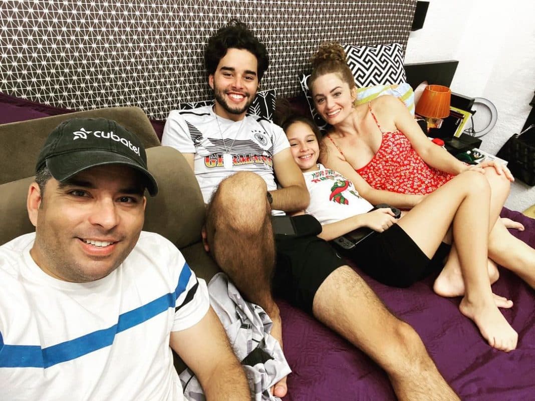 Luis Silva y su esposa Yary Martínez cumplen 21 años de casados