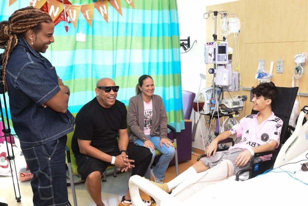 Yotuel y Alexander Delgado