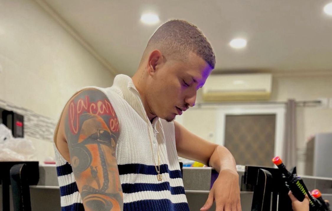Bebeshito Domina la Música Urbana con Más de 20 Hits Millonarios 6 Bebeshito habla de su pasado en la pobreza