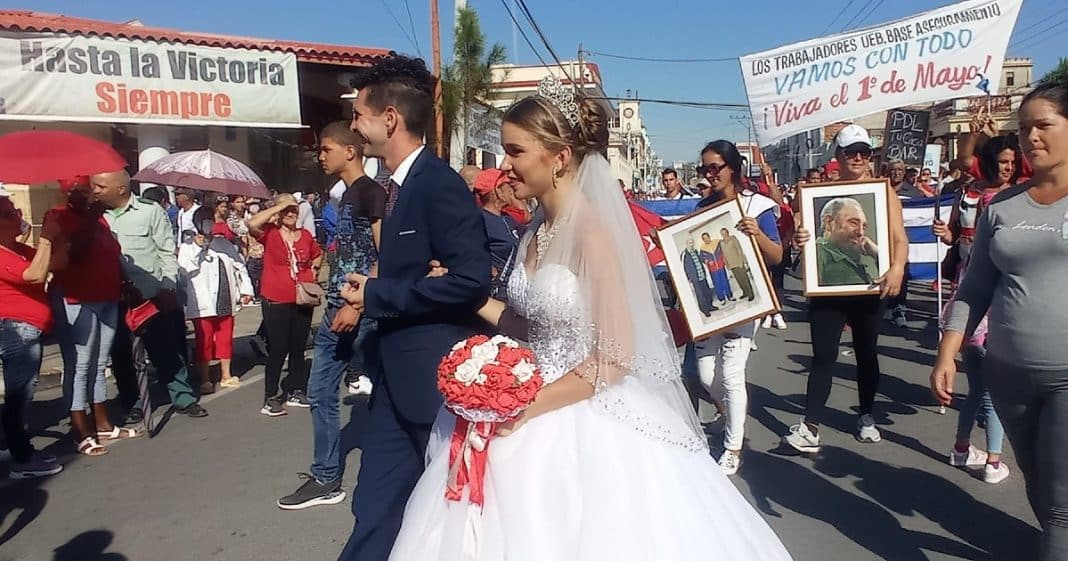 Desfile del 1 de mayo en Pinar del Río