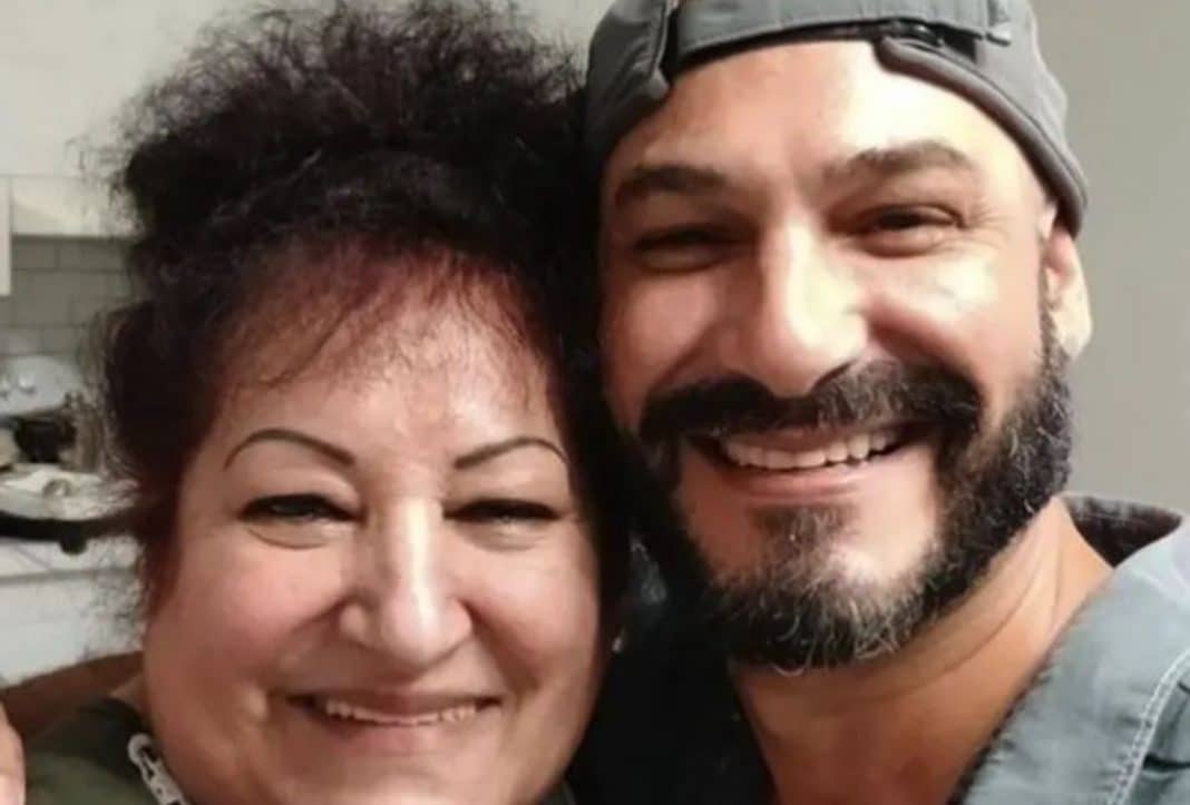 Actor cubano Reinier Hernández llegó a EE. UU. para reencontrarse con su madre