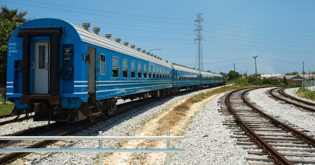 Tren Artemisa-Habana