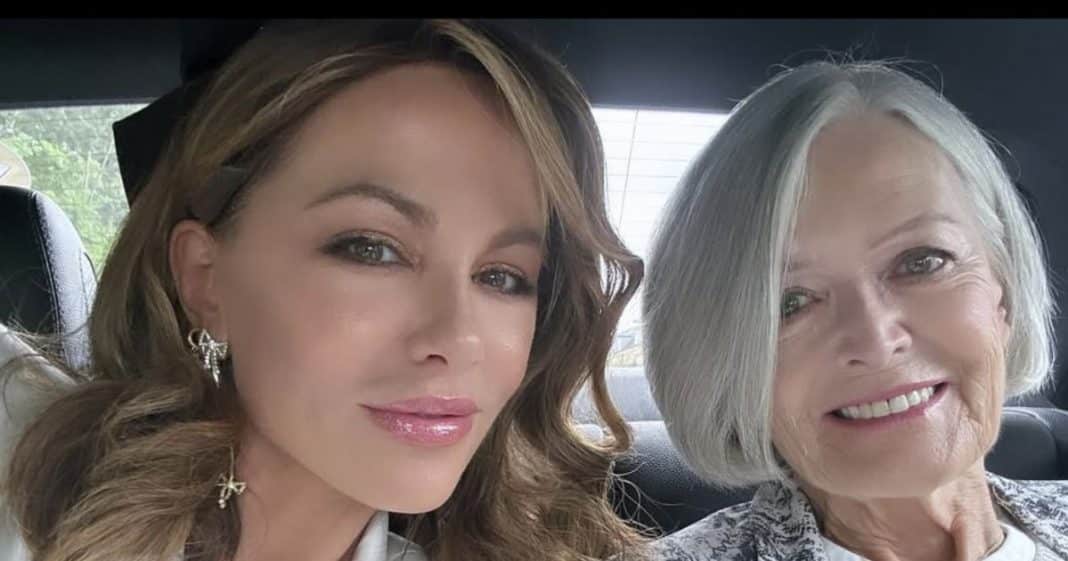 Kate Beckinsale sale en apoyo de Blake Lively y denuncia abusos y acosos en la industria del cine.