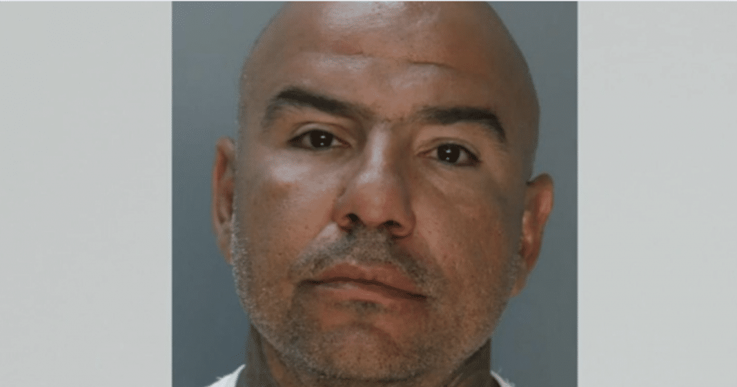 Miami está revuelta. Varios policías han sido arrestados, por delitos muy diversos, en apenas unas horas