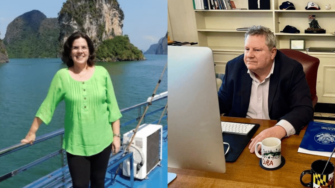 Lianys Torres Rivera y Mike Hammer