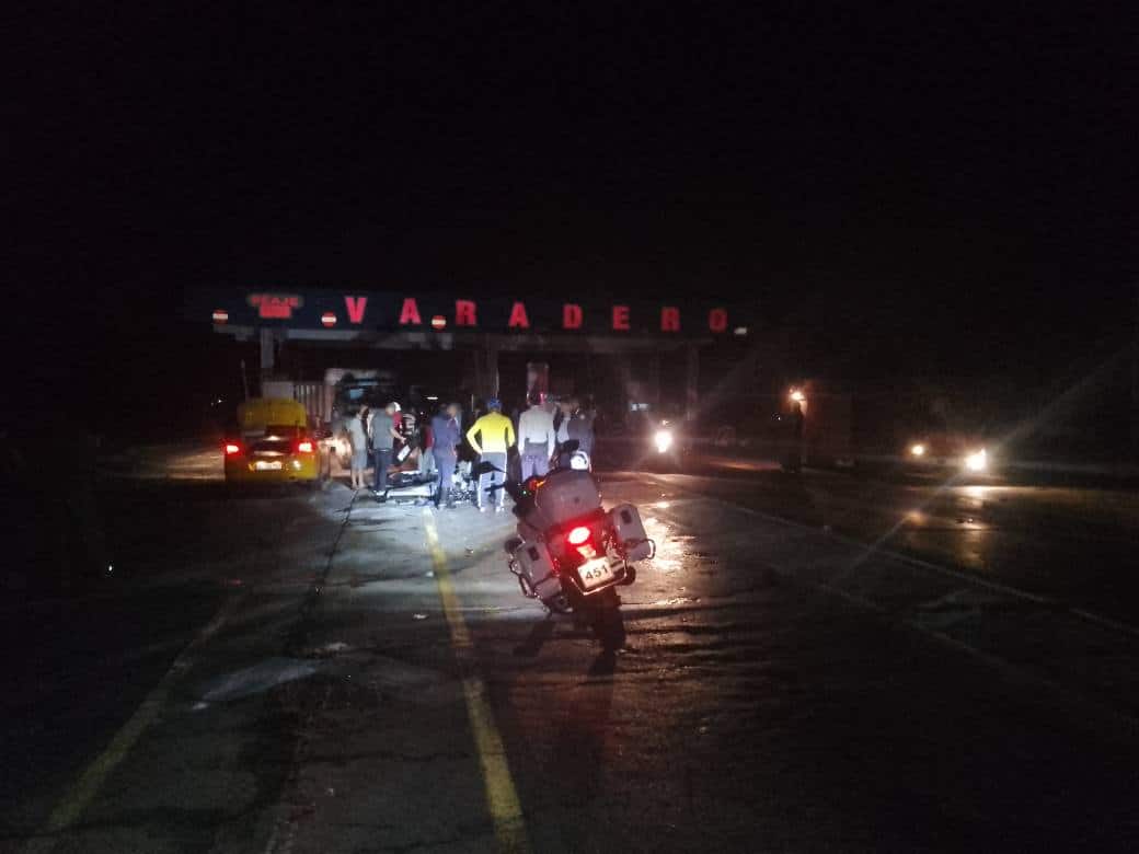 Tragedia en el peaje de Varadero: mueren dos personas tras violento accidente de tránsito