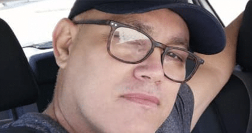 El cubano Alexis Pedre perdió su DNI y su Green Card en Tampa, pero pudo recuperar ambos documentos