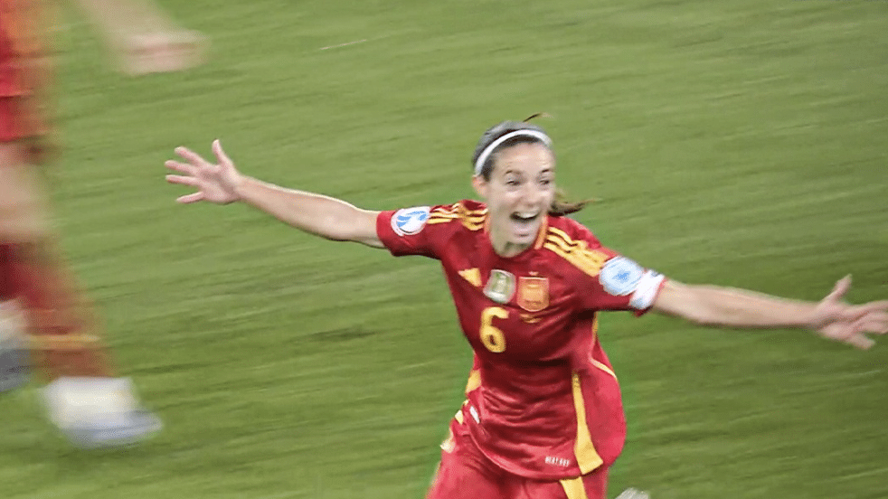 Aitana Bonmatí mete a España en la final de la Eurocopa.