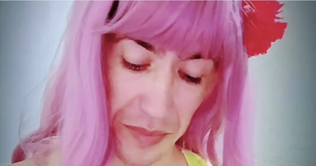 Comediante de las redes, Alex Umur.