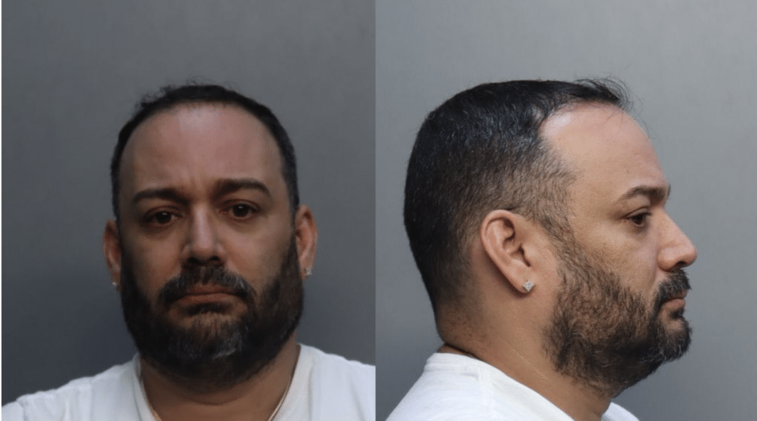 El enfermero Yudier Sánchez robó un Rolex a un paciente en el hospital