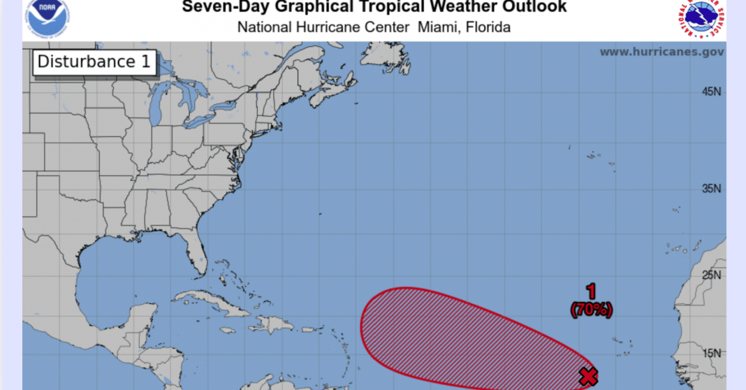 Centro Nacional de Huracanes vigila estrechamente un posible ciclón que amenaza el Caribe y la Florida