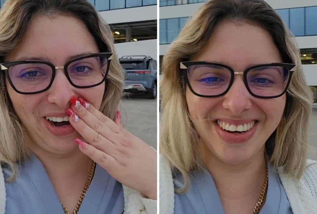 Milenita saca 100 puntos en su primera prueba de enfermería y va camino a convertirse en doctora