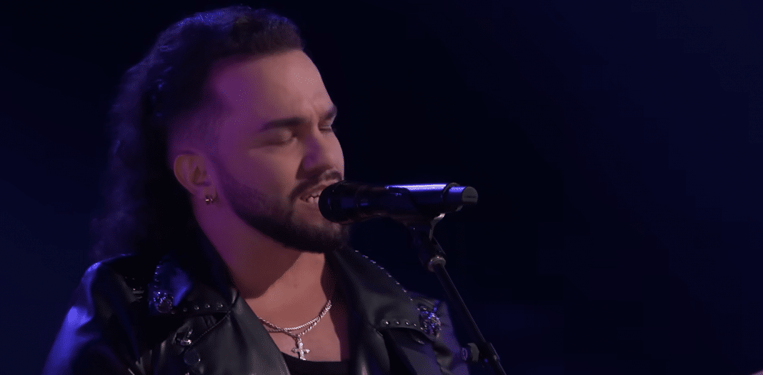 Elias Gómez, un cubano que estaba participando en The Voice, y que lleva el sobrenombre de Cuban Cowboy, quedó eliminado.