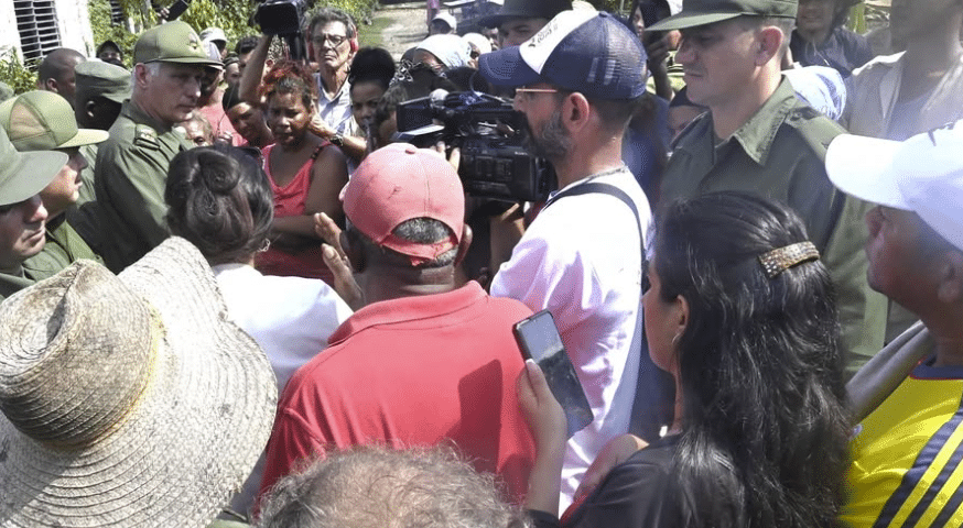 Tenso momento entre Díaz-Canel y una damnificada