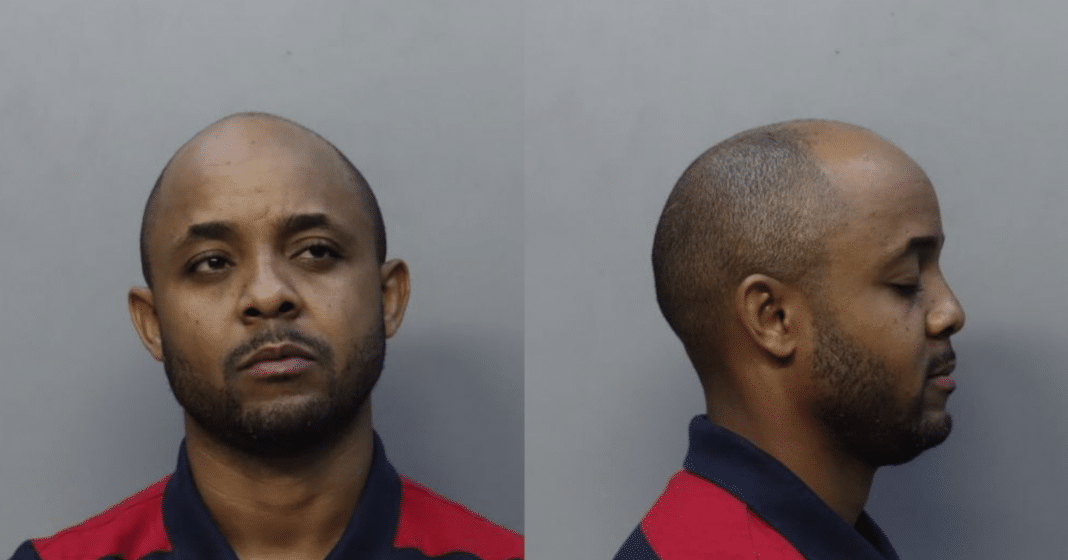 Jorge Félix Larrea Díaz hispano arrestado en Miami.