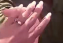 Cubana «tocona» en Santiago de Cuba logra estrechar la mano de Canel y de Marrero (+ video) La mujer tocona de Santiago de Cuba estrecha la mano de Manuel Marrero