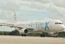 Llega a Cuba vuelo de deportación desde EE.UU. con 128 migrantes, incluido un menor