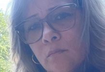 Cubanos con I-220A: Sale multada con miles de dólares tras cita con ICE