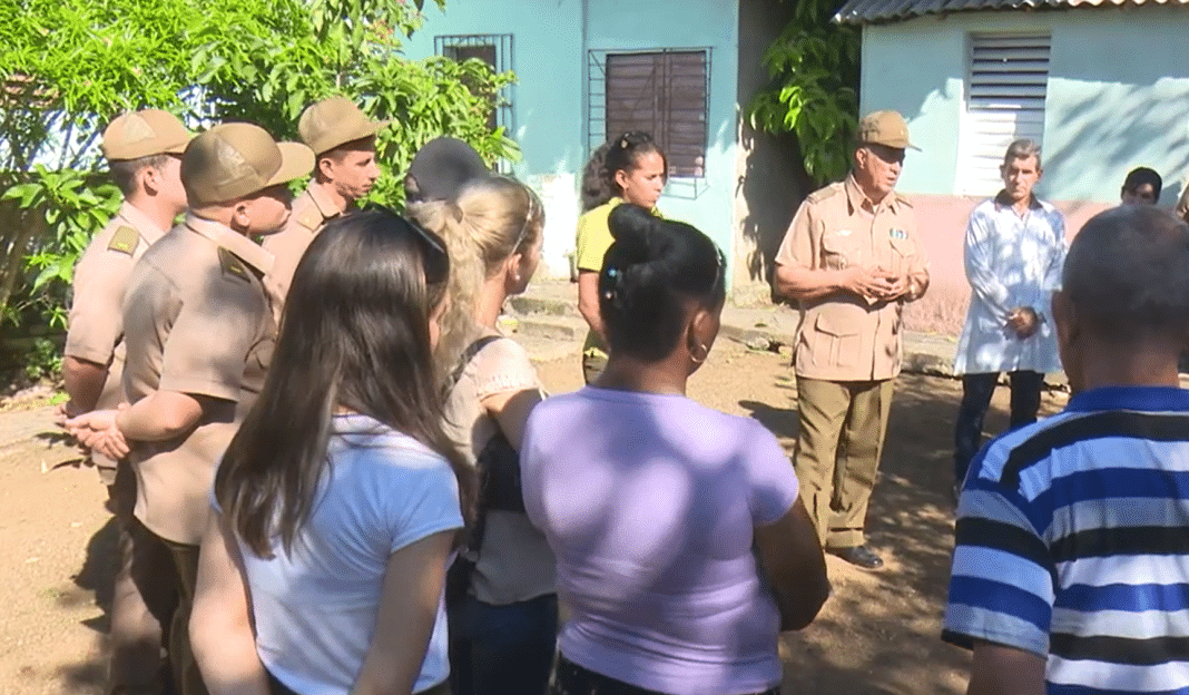 Comité Militar en Cienfuegos se llenó hoy de niños y adolescentes.