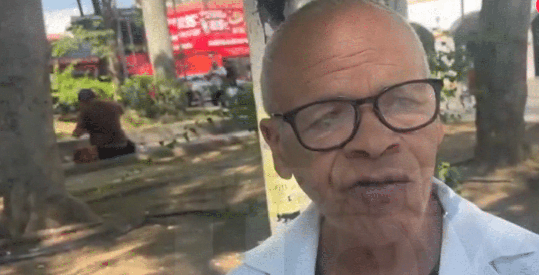 anciano cubano no cree que Cuba sea una opción y enfoca su mirada a España, tras ser deportado de los EE.UU.