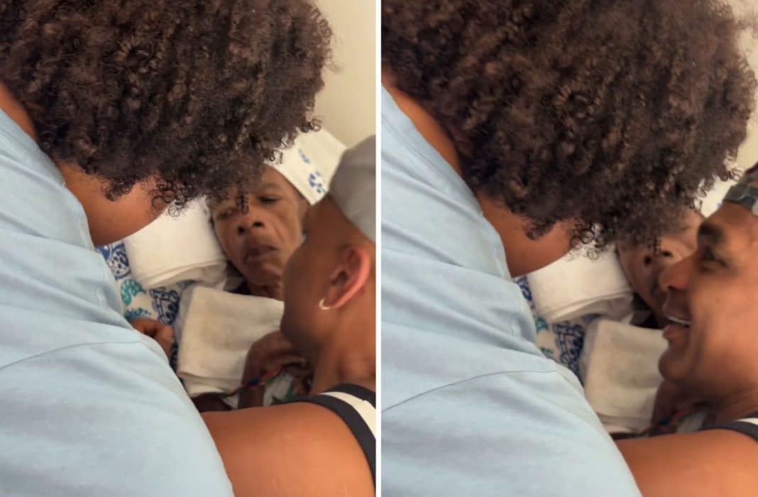 “Mira, mamá, te traje a tu nieto”: Descemer Bueno le cumple un sueño a su madre con Alzheimer