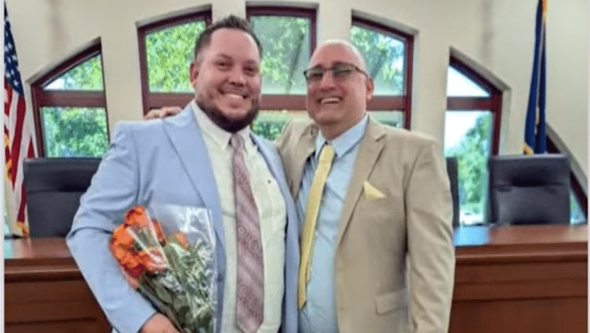 A pesar de protestas en Syracuse, el juez que analizó el caso del cubano Yannier Vázquez Hidalgo y de su esposo, Alcibiades “Alex” Lázaro Ramírez González, ha ordenado que ambos sean deportados a Ecuador.