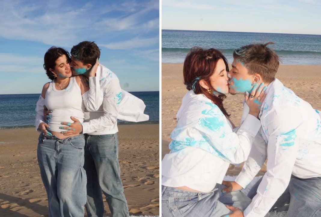 “Es niñoooo”: Dina Stars y su pareja Isaias revelan el sexo de su primer bebé frente al mar