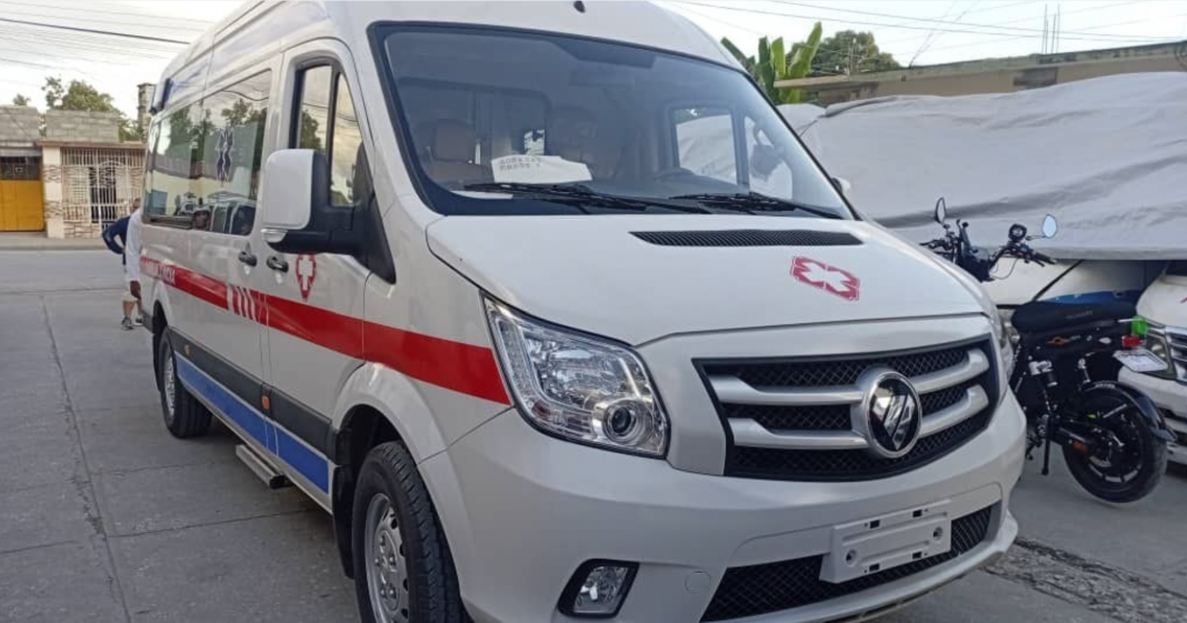 Nuevas ambulancias refuerzan servicios de emergencia en Guantánamo