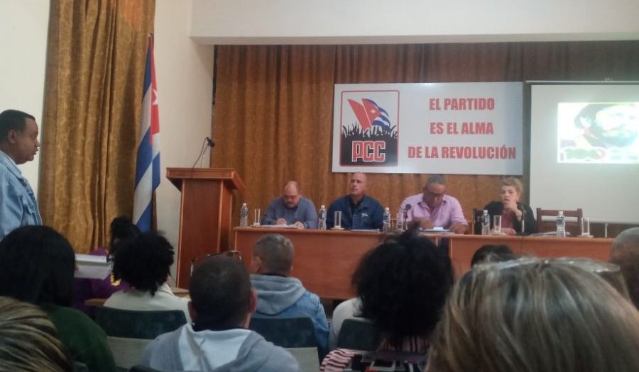 El principal problema en Cuba es el PCC