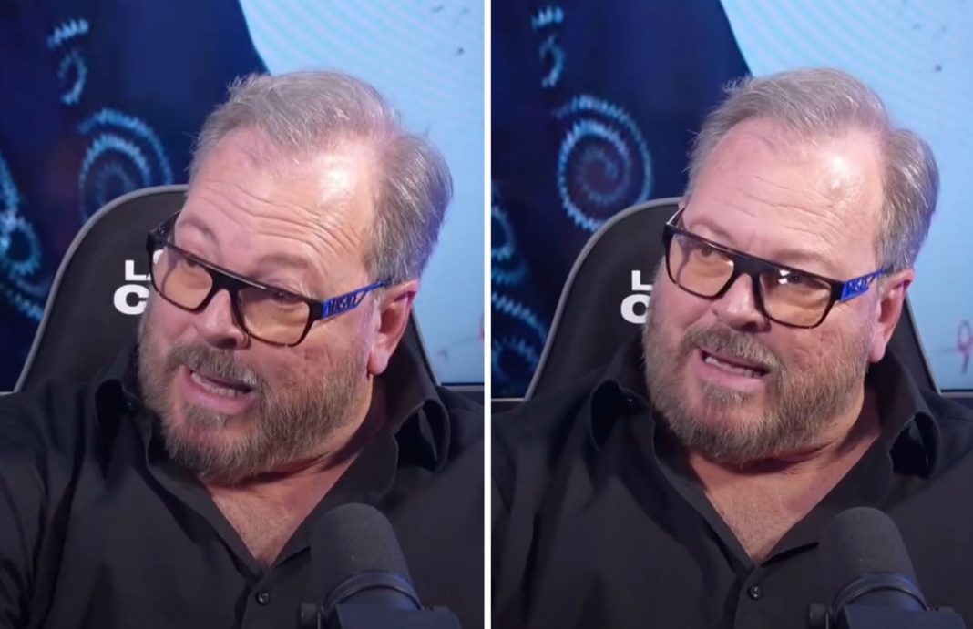 Locutor cubano Niro de la Rúa se reinventa en Miami como chofer de una clínica: “Hay que ser objetivo en la vida”