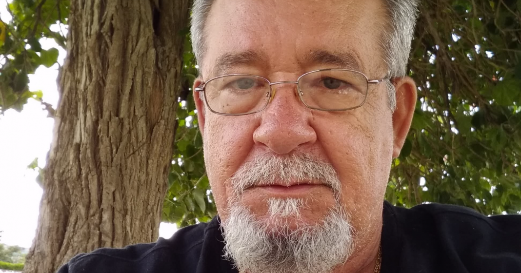 Un cubanoamericano identificado como Pedro Ravelo, de más de 60 años, murió dentro de su vivienda en Mantilla, La Habana, en un hecho violento