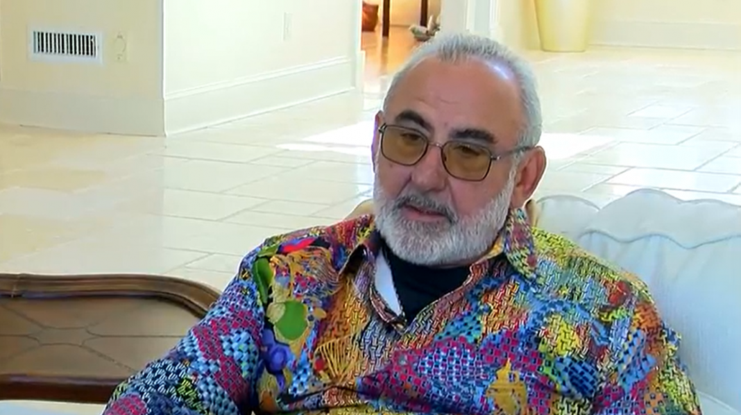 cubanoamericano habla sobre las necesidades que está sufriendo su familia en la isla