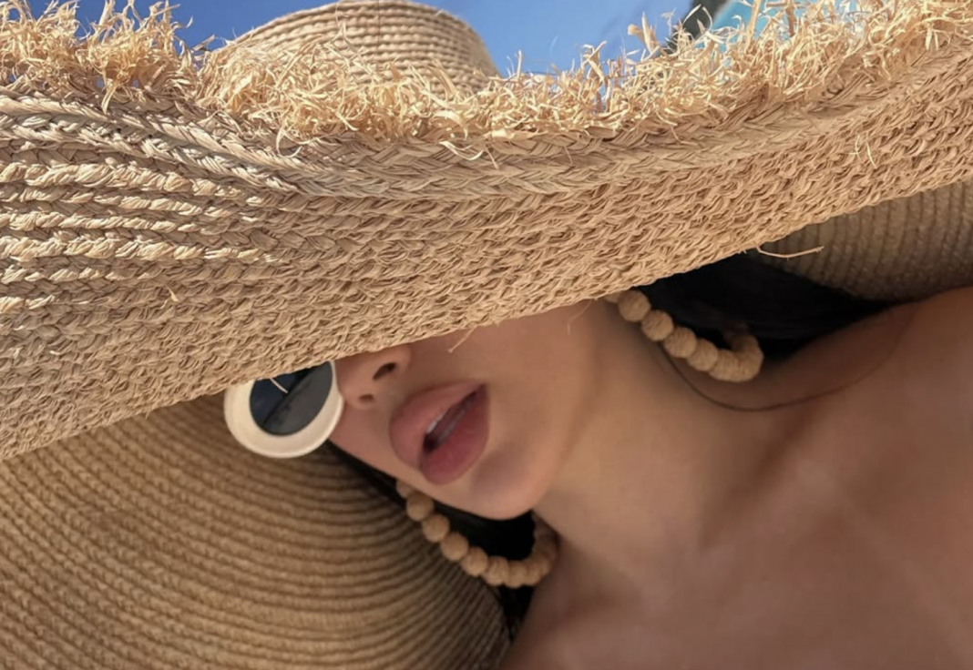 “Soy mamá y lo llevo con orgullo”: La Dura muestra sin complejos un “defecto físico” que le dejó el embarazo