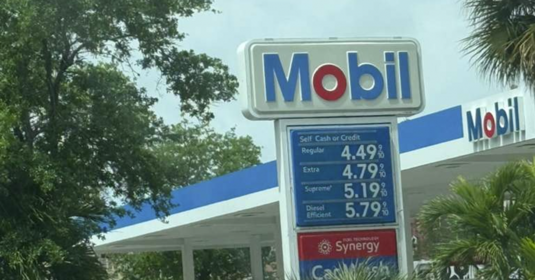 precio de la gasolina se dispara bajo el mandato de Trump y tal parece volvimos a la era Biden