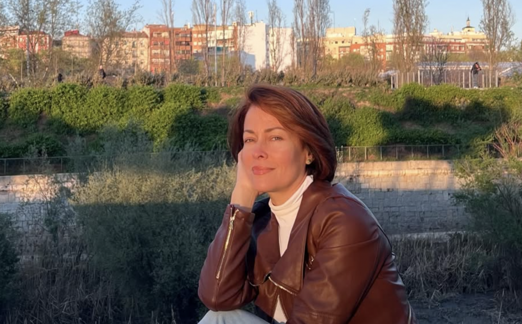 Actriz cubana Maikel Amelia, la mayor Lucía en Tras la huella: “Yo no creo en el comunismo, yo creo en Dios”