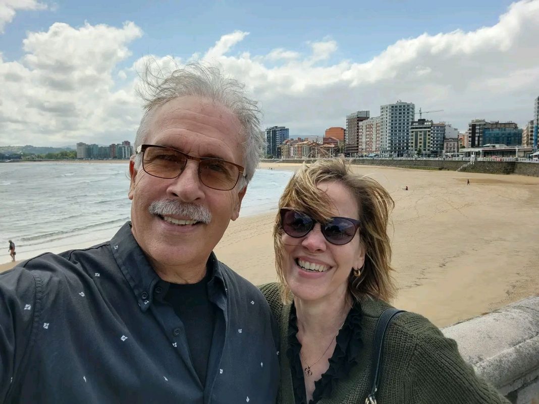 Reaparece en España Boris Fuentes, el periodista que convirtió a Díaz-Canel en el meme de la limonada