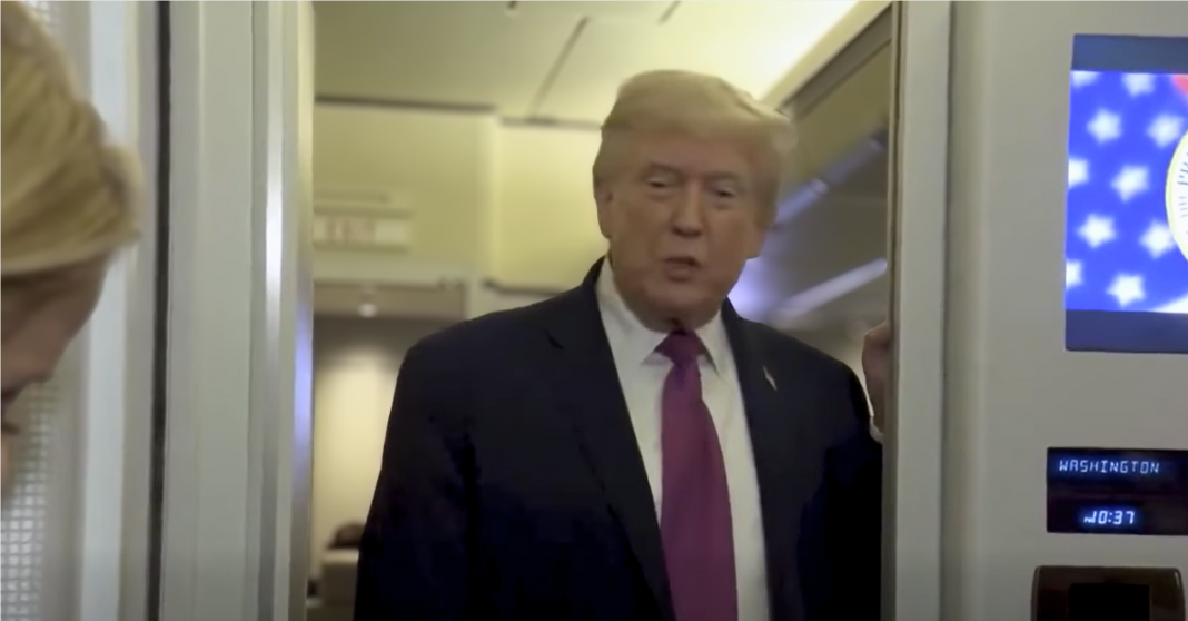 Trump habla a bordo del US One sobre los planes militares del Pentágono contra Cuba