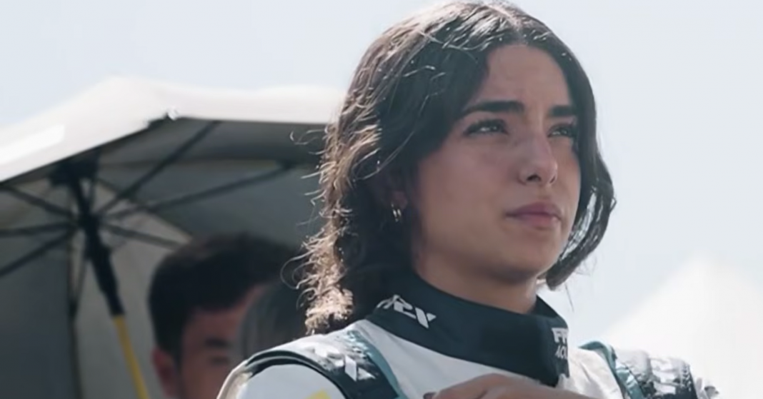Isabella Abreu, piloto cubana de Holguín, compite en el Campeonato Francés de Fórmula 4 en 2026 como la primera cubana en llegar al automovilismo europeo de monoplazas.