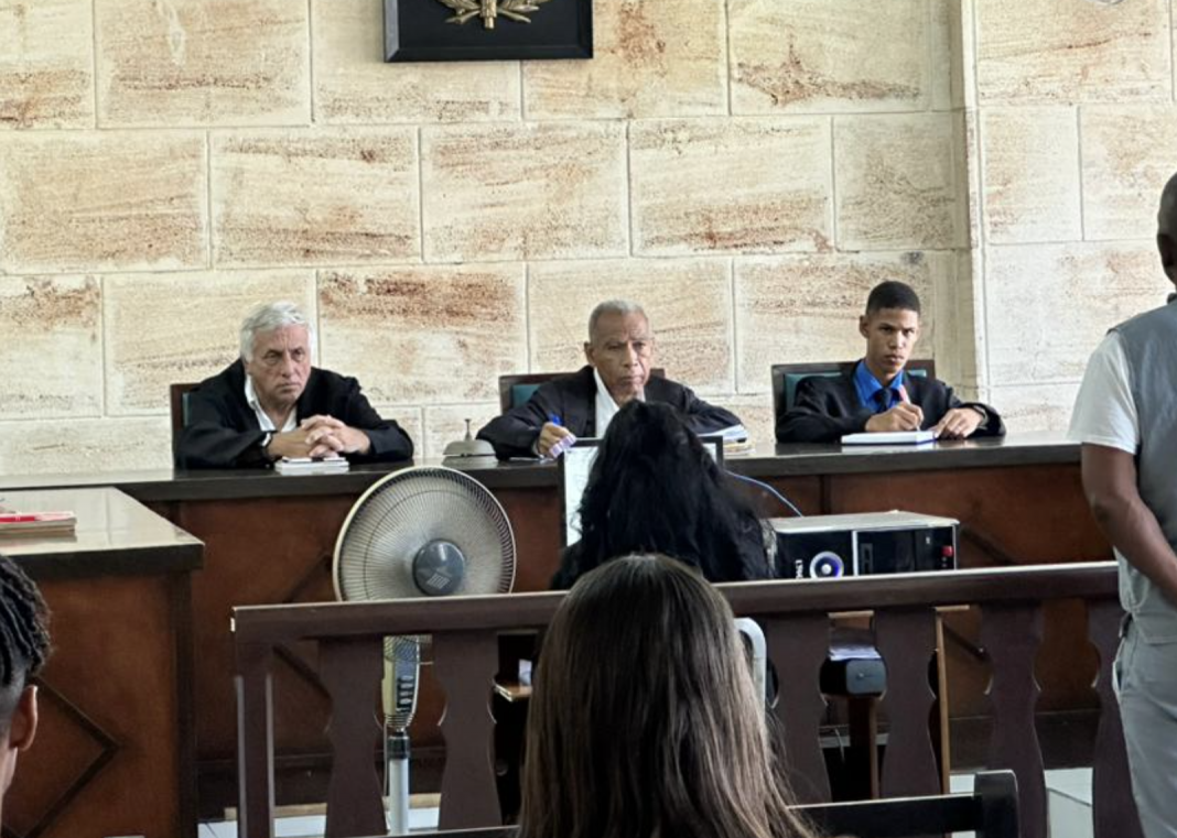 Hasta 15 años de cárcel a funcionarios cubanos que desviaron millones de una empresa estatal