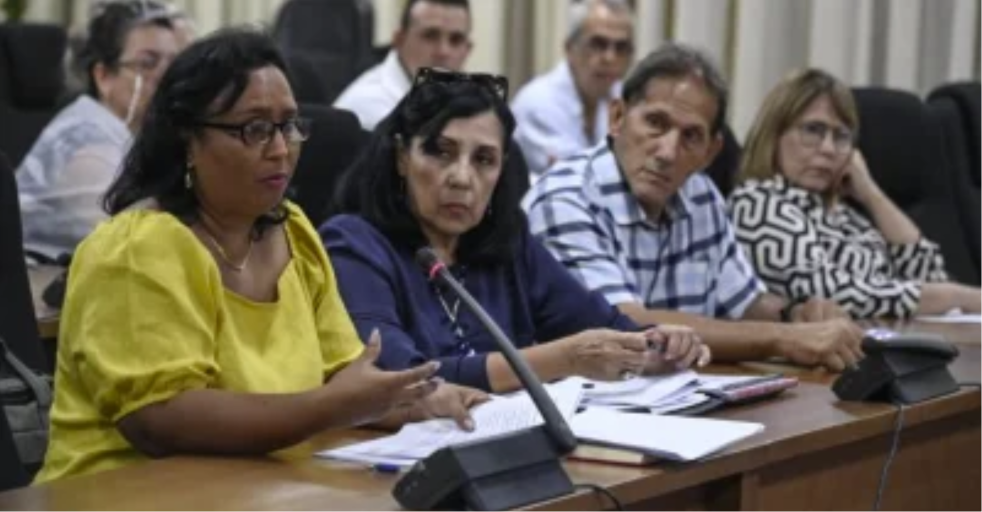 ,la viceministra de Salud Pública de Cuba, Dra. Carilda Peña García, compareció ante la prensa para hablar del hantavirus.