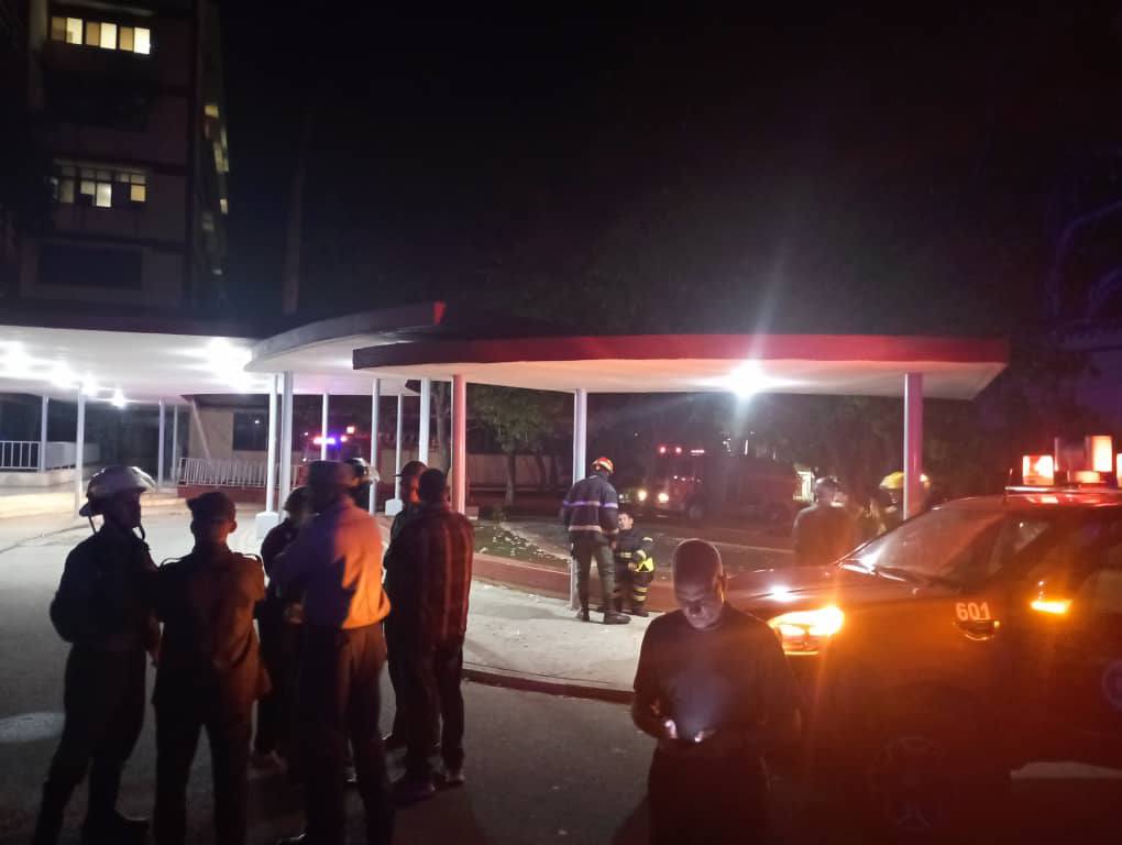 Pánico de madrugada en el Hospital Manuel Fajardo en La Habana: evacúan pacientes por incendio