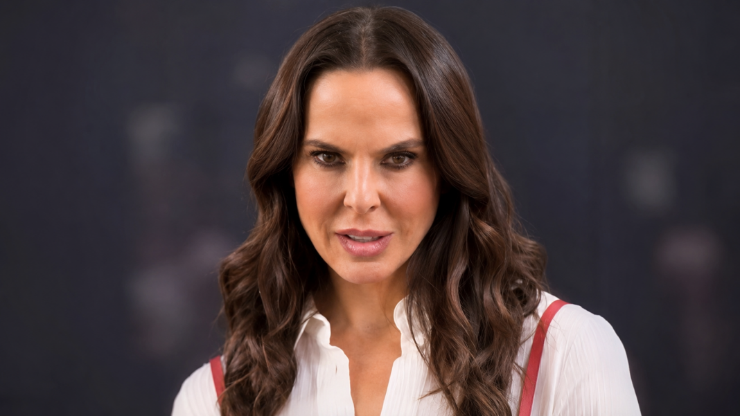 Kate del Castillo arremete contra la corrida de toros en México