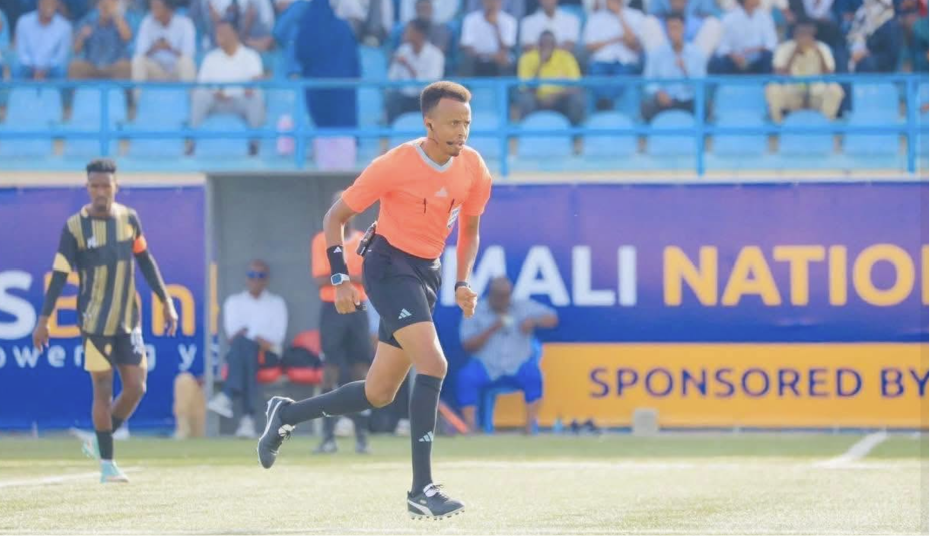 Omar Abdulkadir Artan, árbitro que actuaría en el Mundial, no fue admitido para entrar a EE.UU.