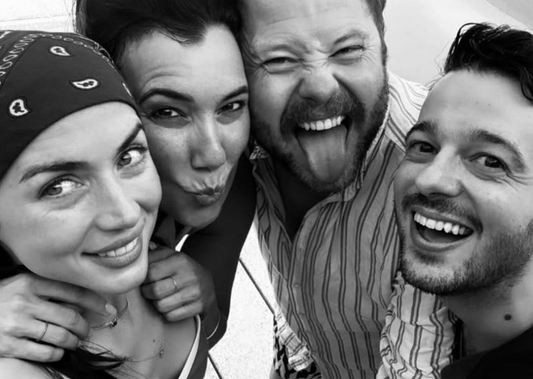 Ana de Armas y Claudia Alvariño se reencuentran en España