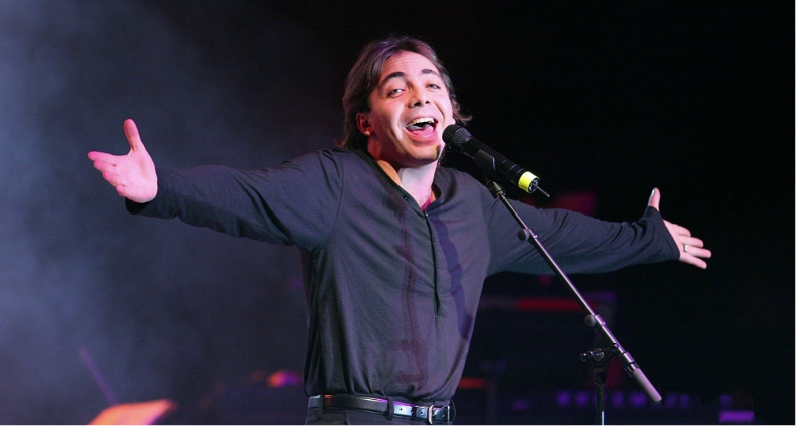 Cristian castro presenta finalmente a su novia